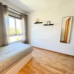 Bright With Terrace, Pool And Apartman