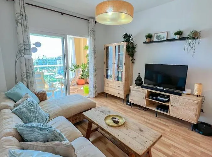 Bright With Terrace, Pool And Торремолинос