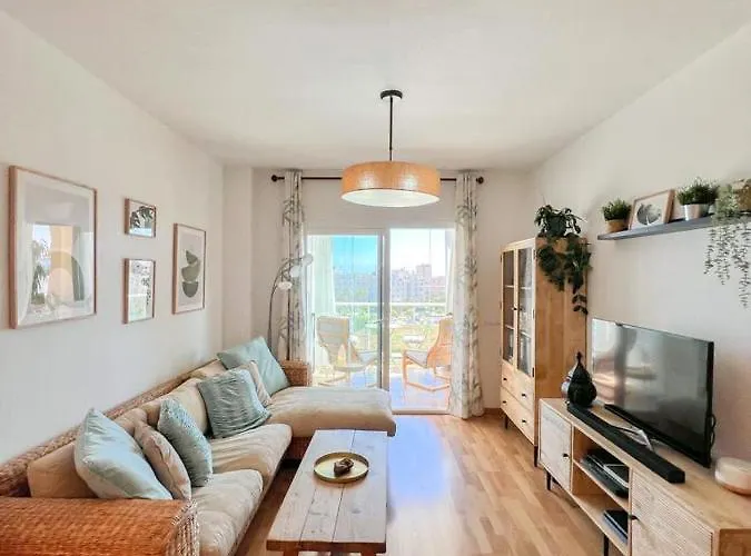 Bright With Terrace, Pool And * Торремолинос