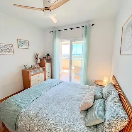 Bright With Terrace, Pool And Apartmán *