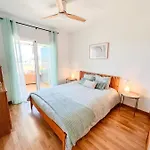 Bright With Terrace, Pool And Апартаменты