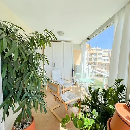 Bright With Terrace, Pool And * טורמולינוס