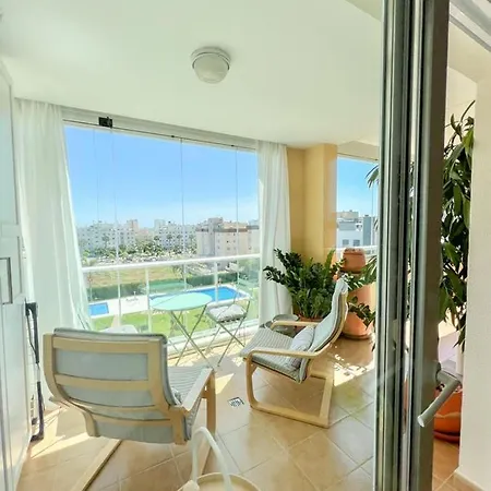 Bright With Terrace, Pool And Apartamento