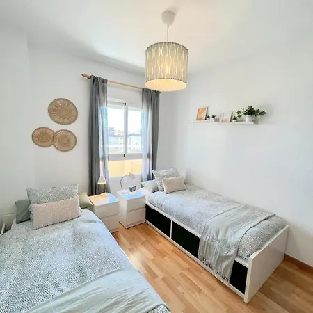 Bright With Terrace, Pool And Apartamento *