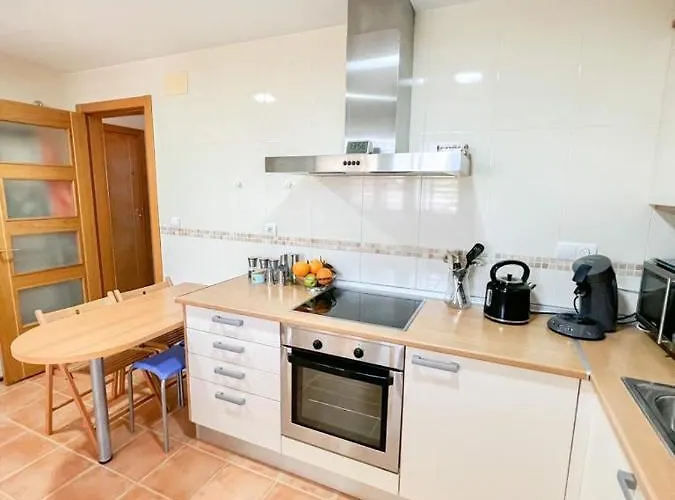 Apartment Bright With Terrace, Pool And