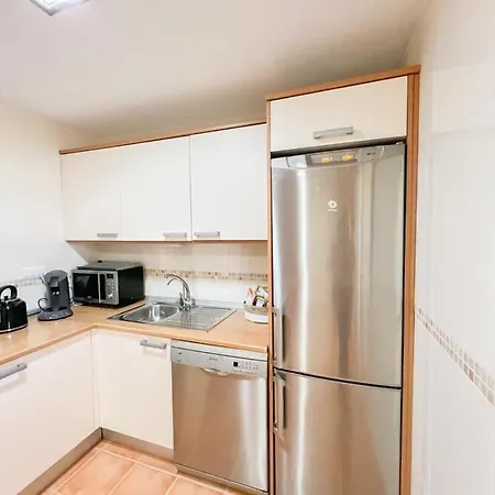 Bright With Terrace, Pool And Apartamento Torremolinos