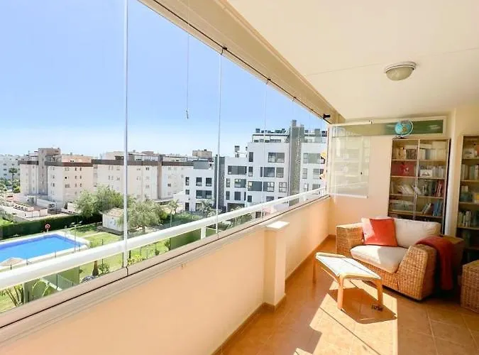 Appartement Bright With Terrace, Pool And