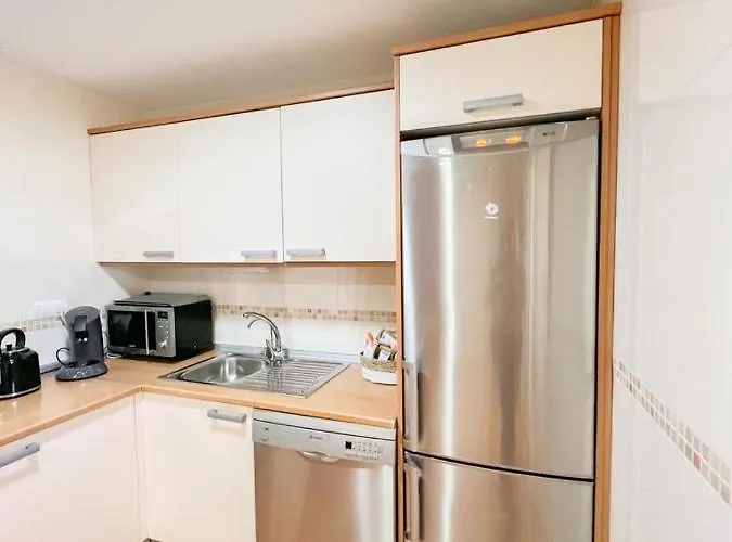 Bright With Terrace, Pool And Appartement Torremolinos